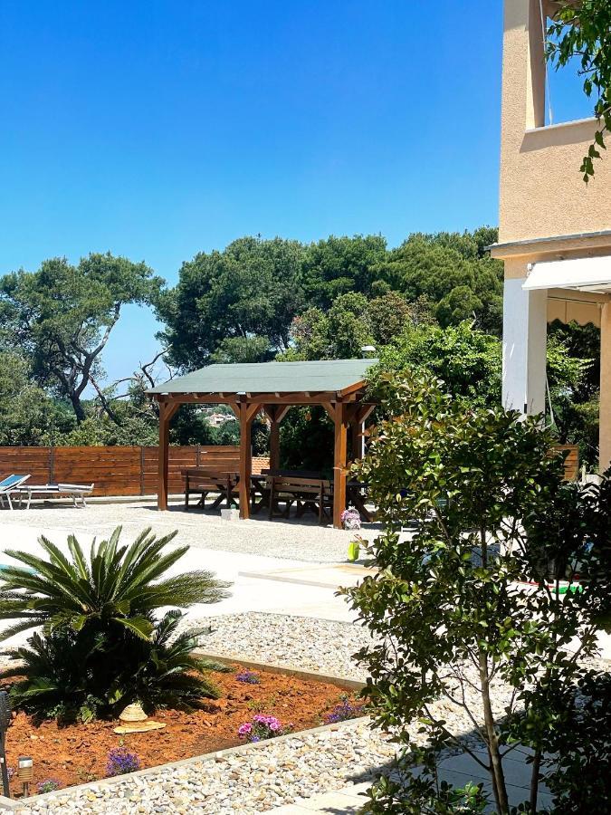 Apartments Borghetto วิงกุรัน ภายนอก รูปภาพ