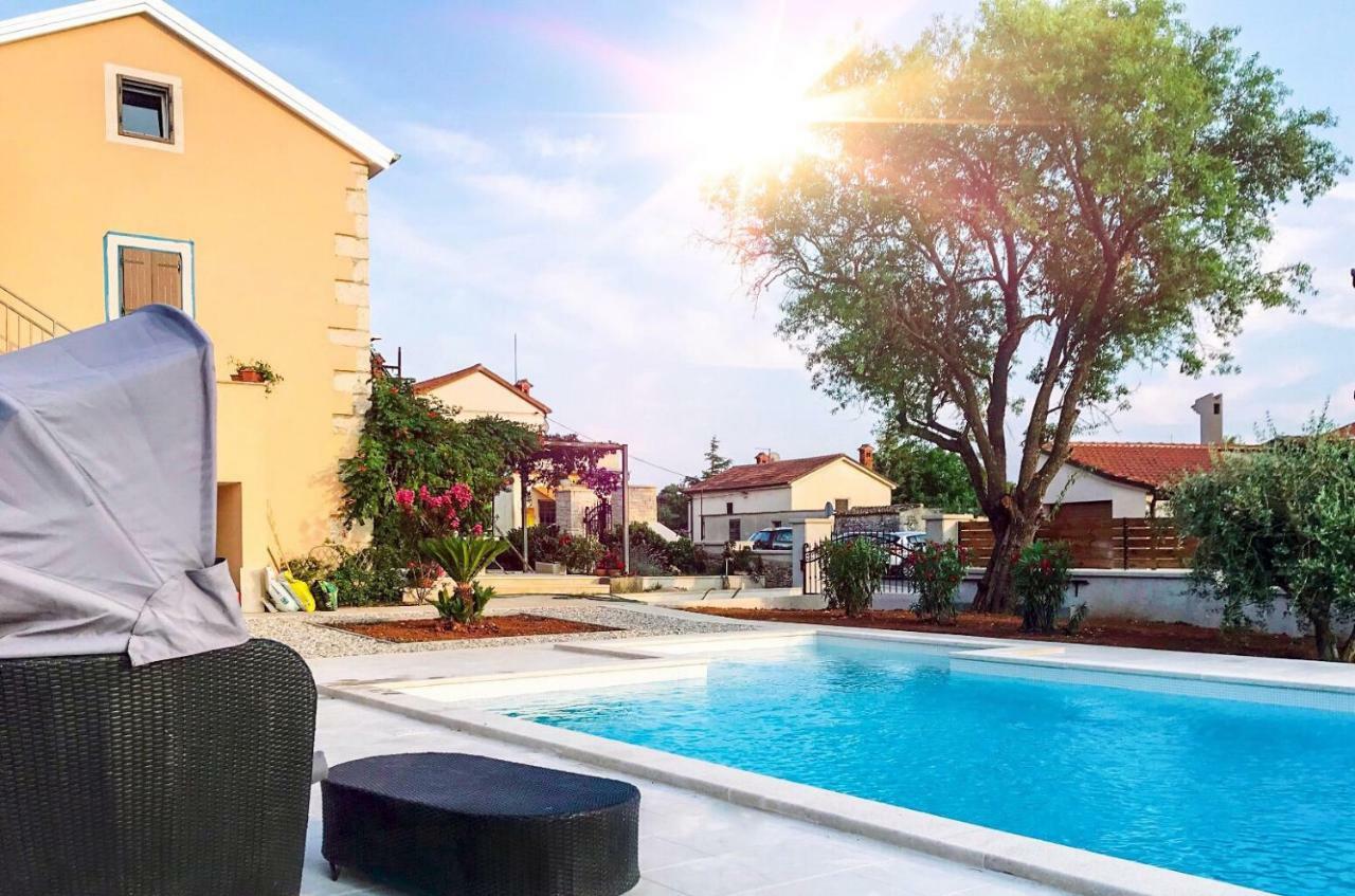 Apartments Borghetto วิงกุรัน ภายนอก รูปภาพ