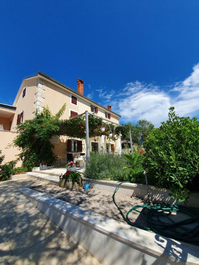 Apartments Borghetto วิงกุรัน ภายนอก รูปภาพ