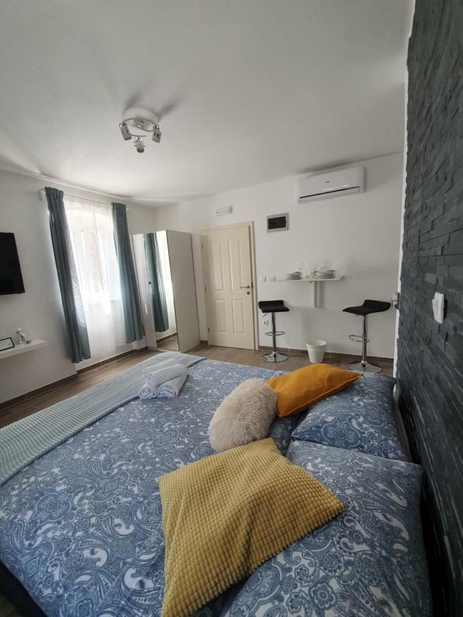 Apartments Borghetto วิงกุรัน ภายนอก รูปภาพ